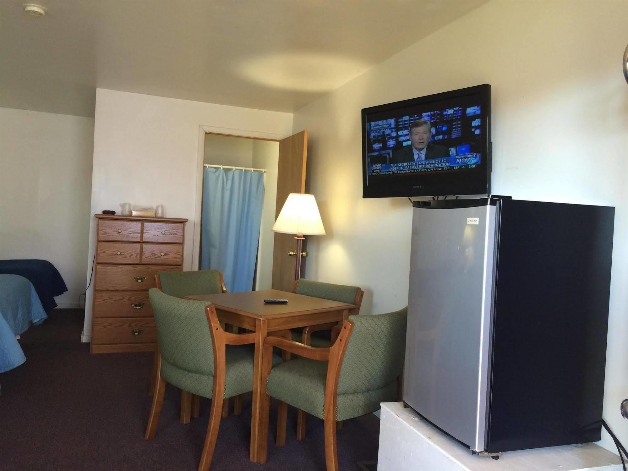 Port Lodge Motel Pulaski Esterno foto